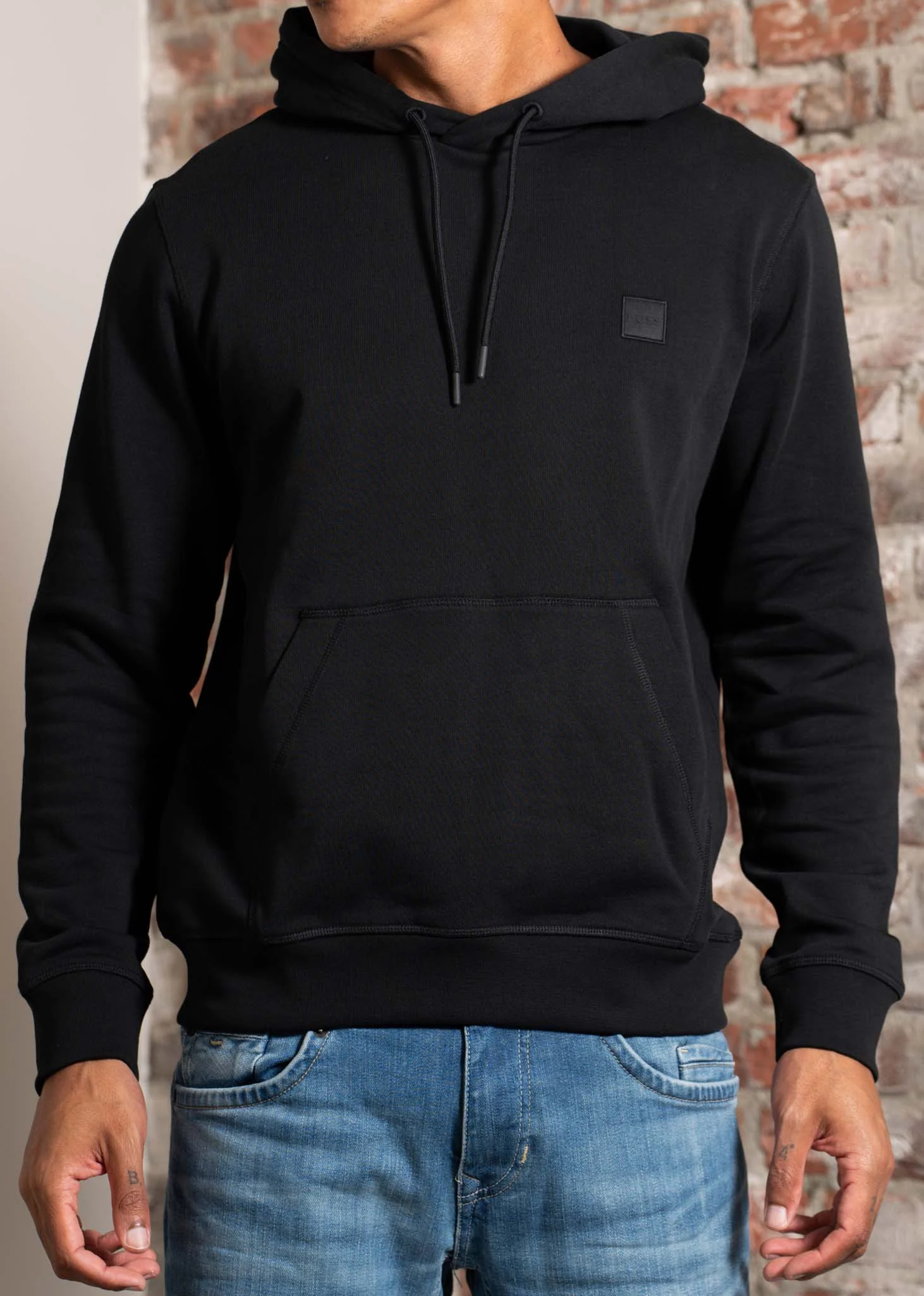 Wetalk hoodie - black