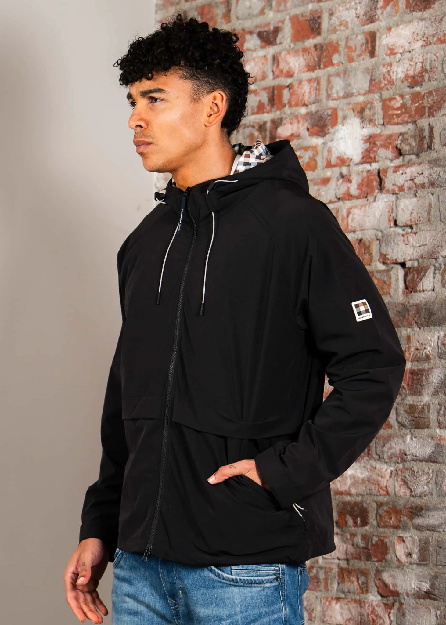 Shell sp hooded jacket - black