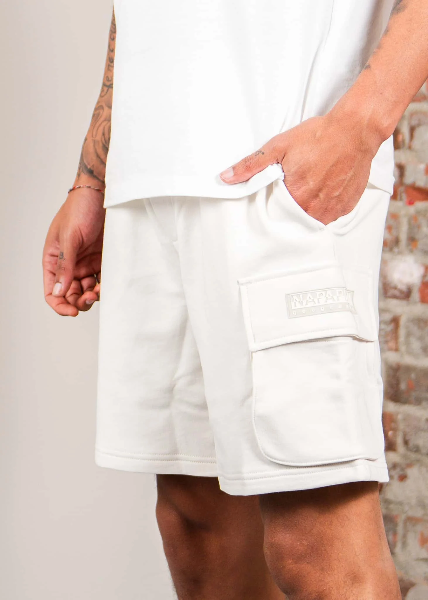 N box logo cargo - white whisper